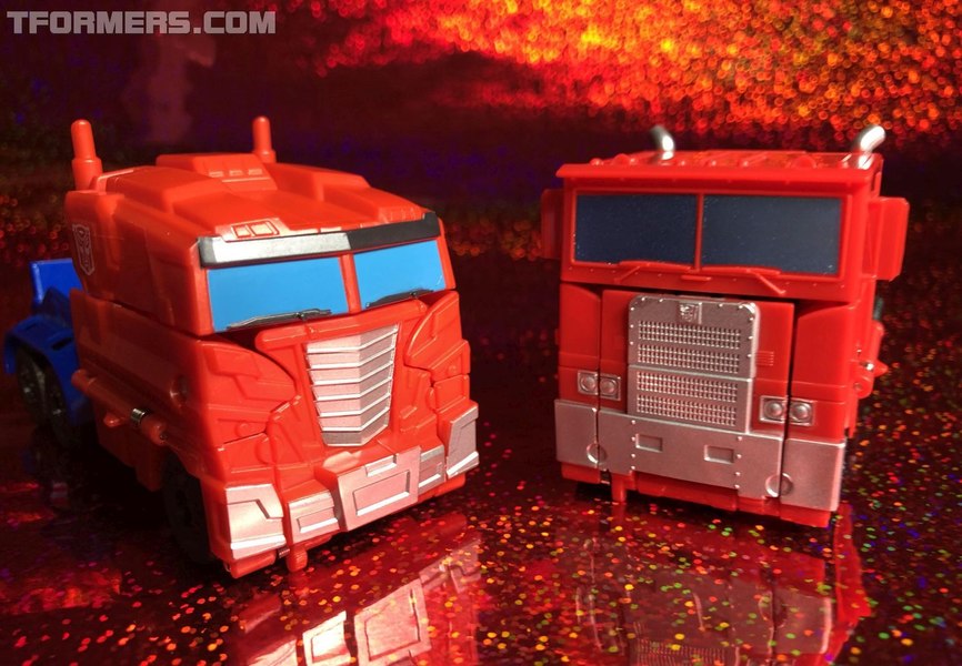 Takara Tomy Tc 14 Turbo Change Optimus Prime  (21 of 28)